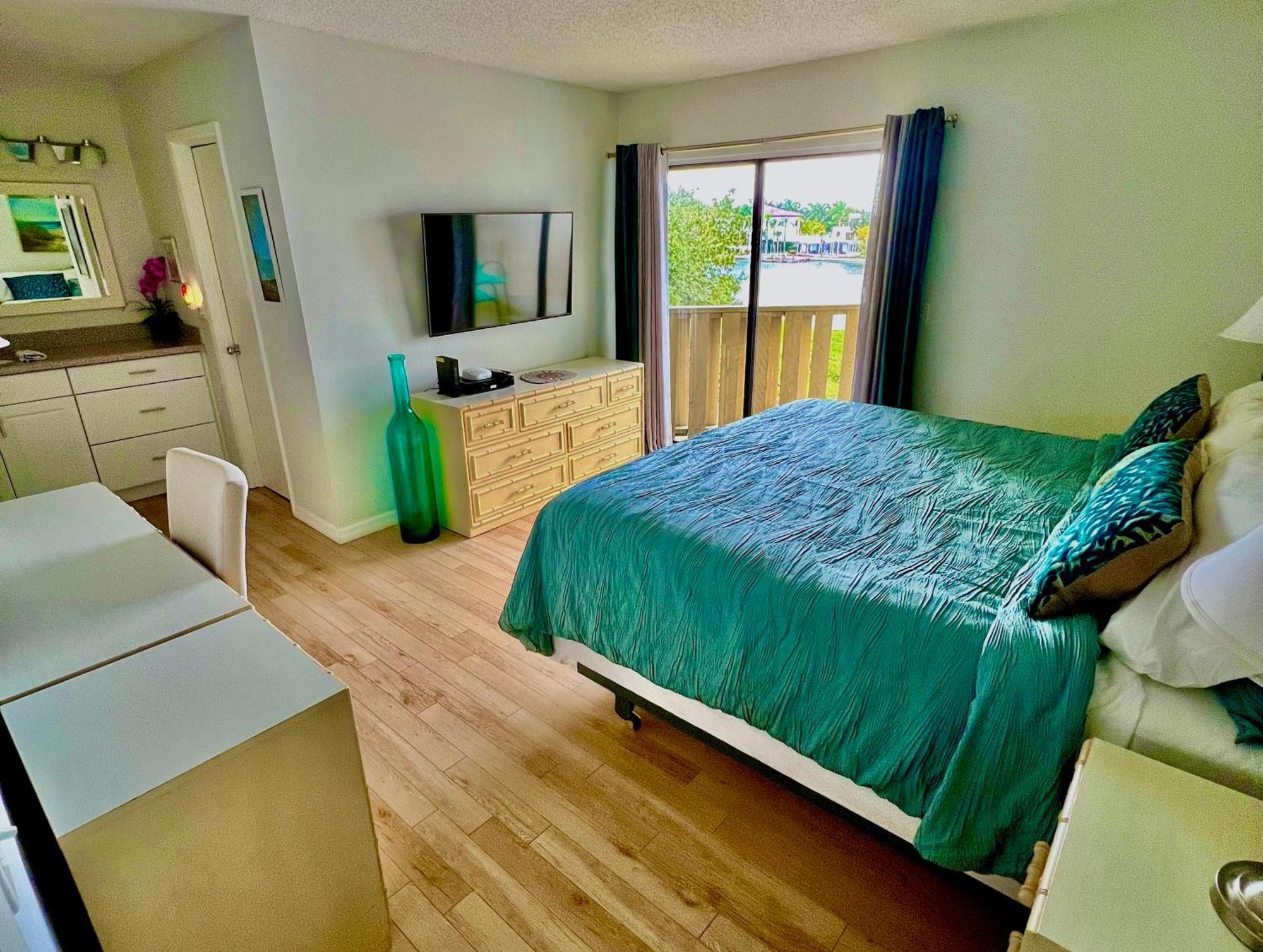 Luxury Waterfront Views - Heated Pool - 1400Sf Duplex - Minutes To The Beach Siesta Key Exterior foto